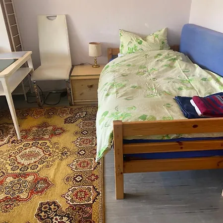 Ferien- Monteurwohnung Neustadtweinstr -bis 4 Pers -zeitvertrag-langaufenthalt Moeglich Lejlighed Neustadt an der Weinstraße
