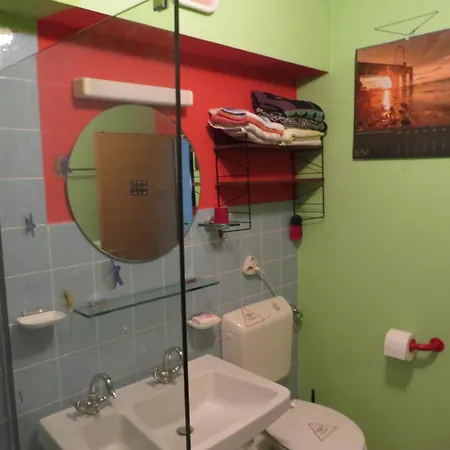 Ferien- Monteurwohnung Neustadtweinstr -bis 4 Pers -zeitvertrag-langaufenthalt Moeglich דירה